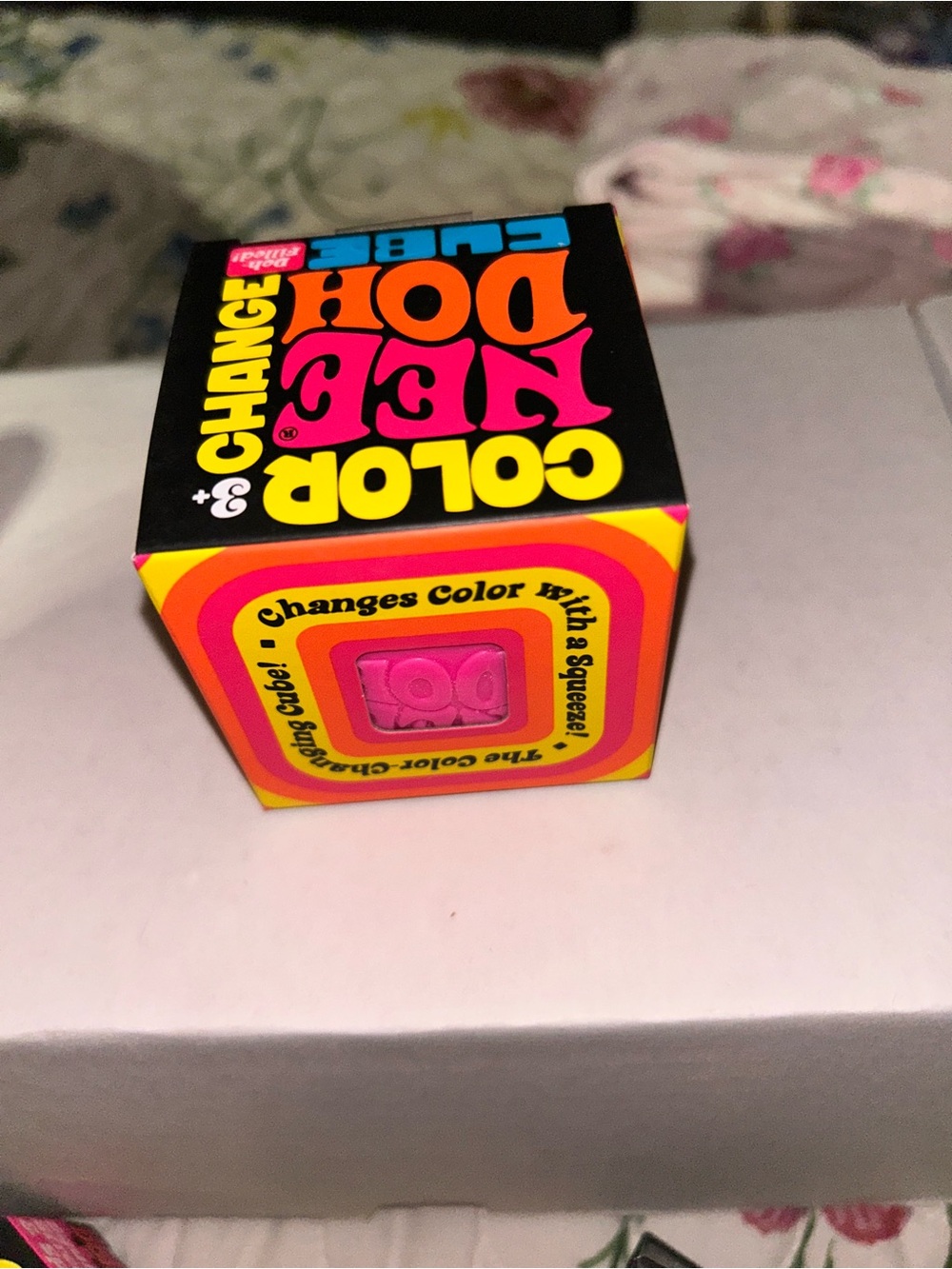 Color Change Cube - Pink
